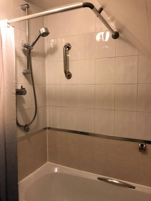 Stunning Apartment In The Heart Of Broadway Broadway  Dış mekan fotoğraf